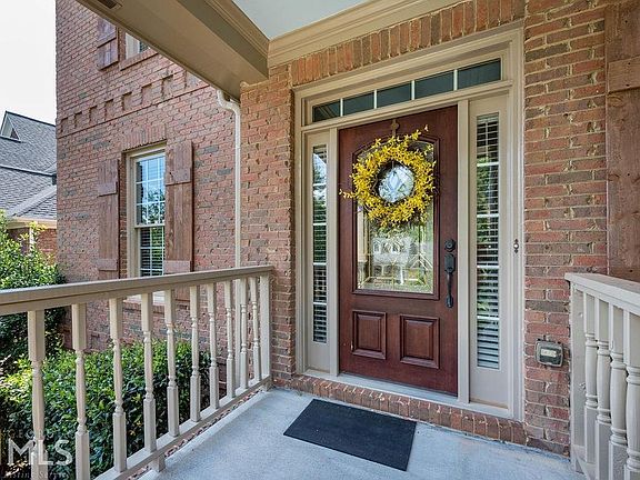 2nd image of 1011 Meadow Brook Dr