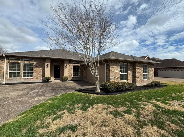 6510 Philmont Lake Dr, Corpus Christi, TX 78414