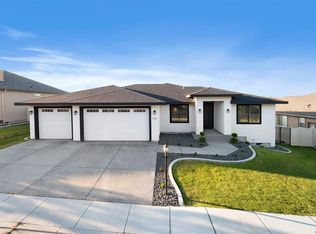 562 Punkie Ln, Richland, WA 99352