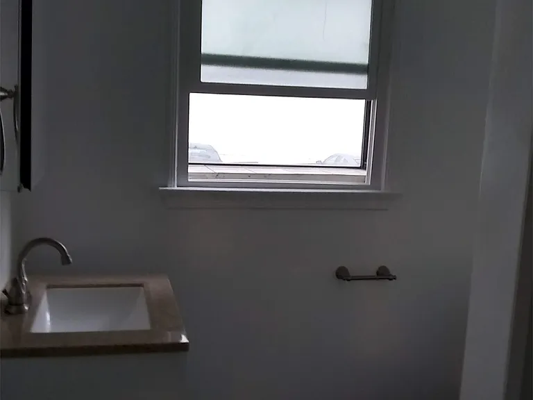 929 S Serrano Ave #104 — Photo 7