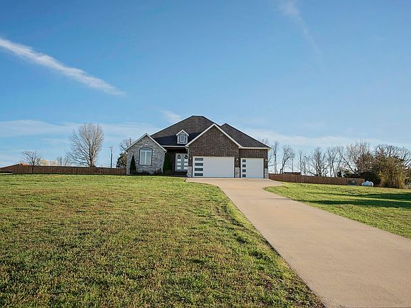 5th image of 58 Russel Ridge Road