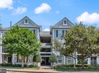 10022 Vanderbilt Cir #613, Rockville, MD 20850