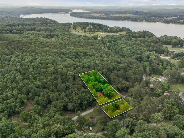 16211 Lakewood Dr, Sale Creek, TN 37373