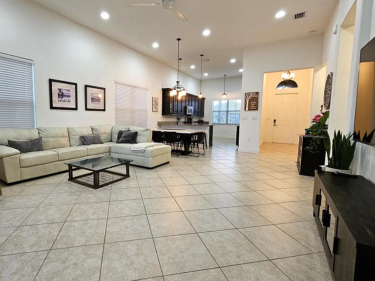 5253 Messina St — Photo 34