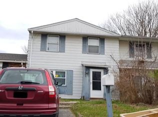 2 Palmer Ct, Maybrook, NY 12543