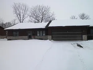 172 Westland Dr photo 1