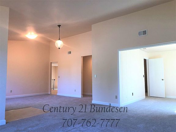 5th image of 172 Eckmann Pl