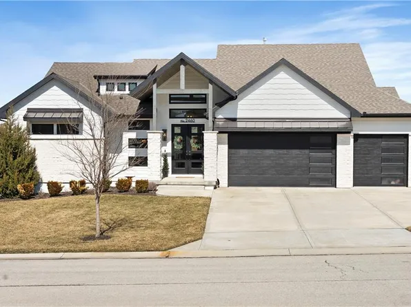2460 W 176th St, Overland Park, KS 66085