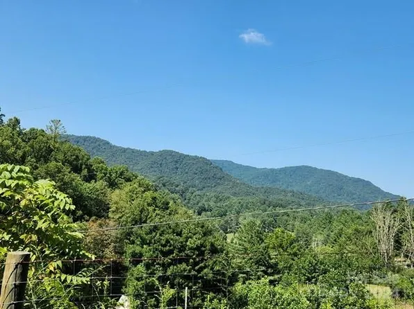 Evergreen Rd, Burnsville, NC 28714