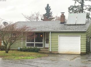 10635 NE Knott St, Portland, OR 97220