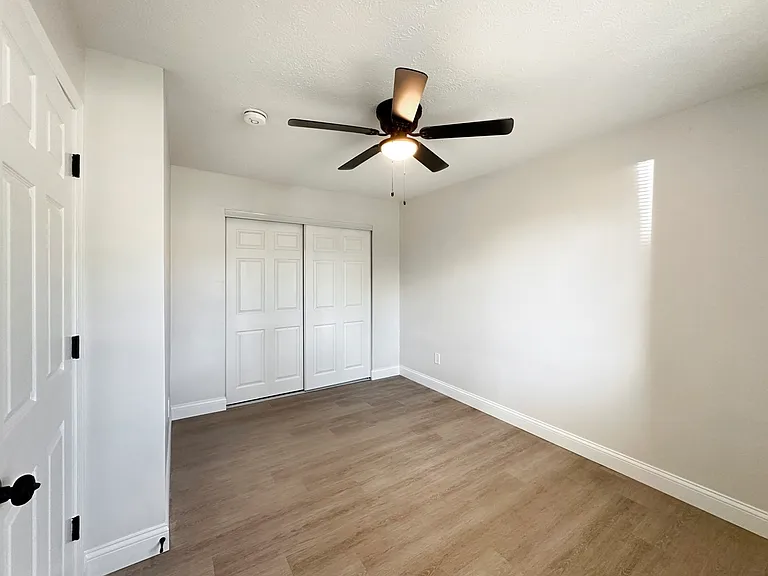 Springview Apartments — Photo 64
