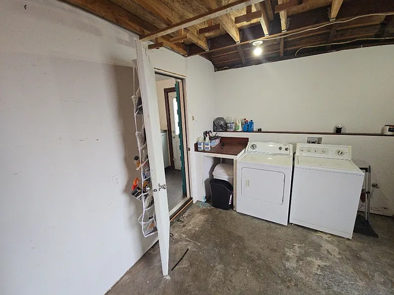 2204 F St — Photo 18