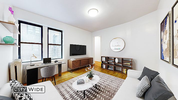 1st image of 19 E 109th St #5