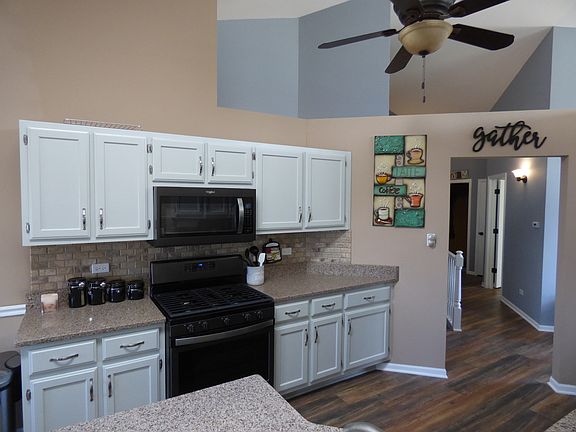 4th image of 6746 S Pointe Dr