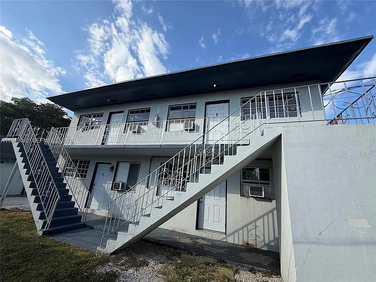 7638 N Miami Ave #4 — Photo 9