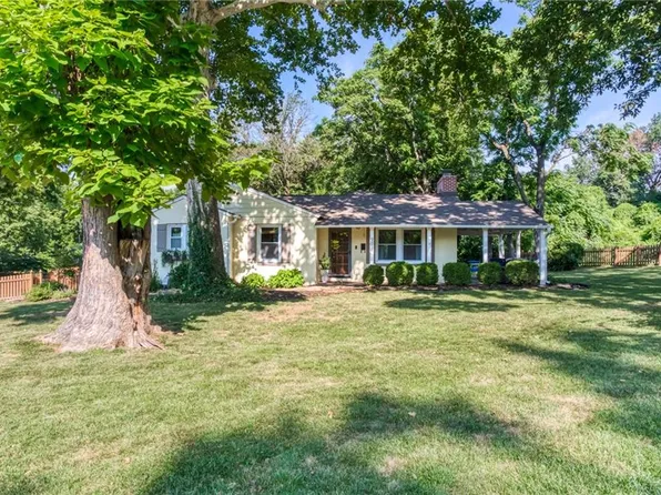 9814 W 57th St, Merriam, KS 66203