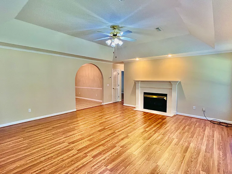 103 Darlington Cir — Photo 9
