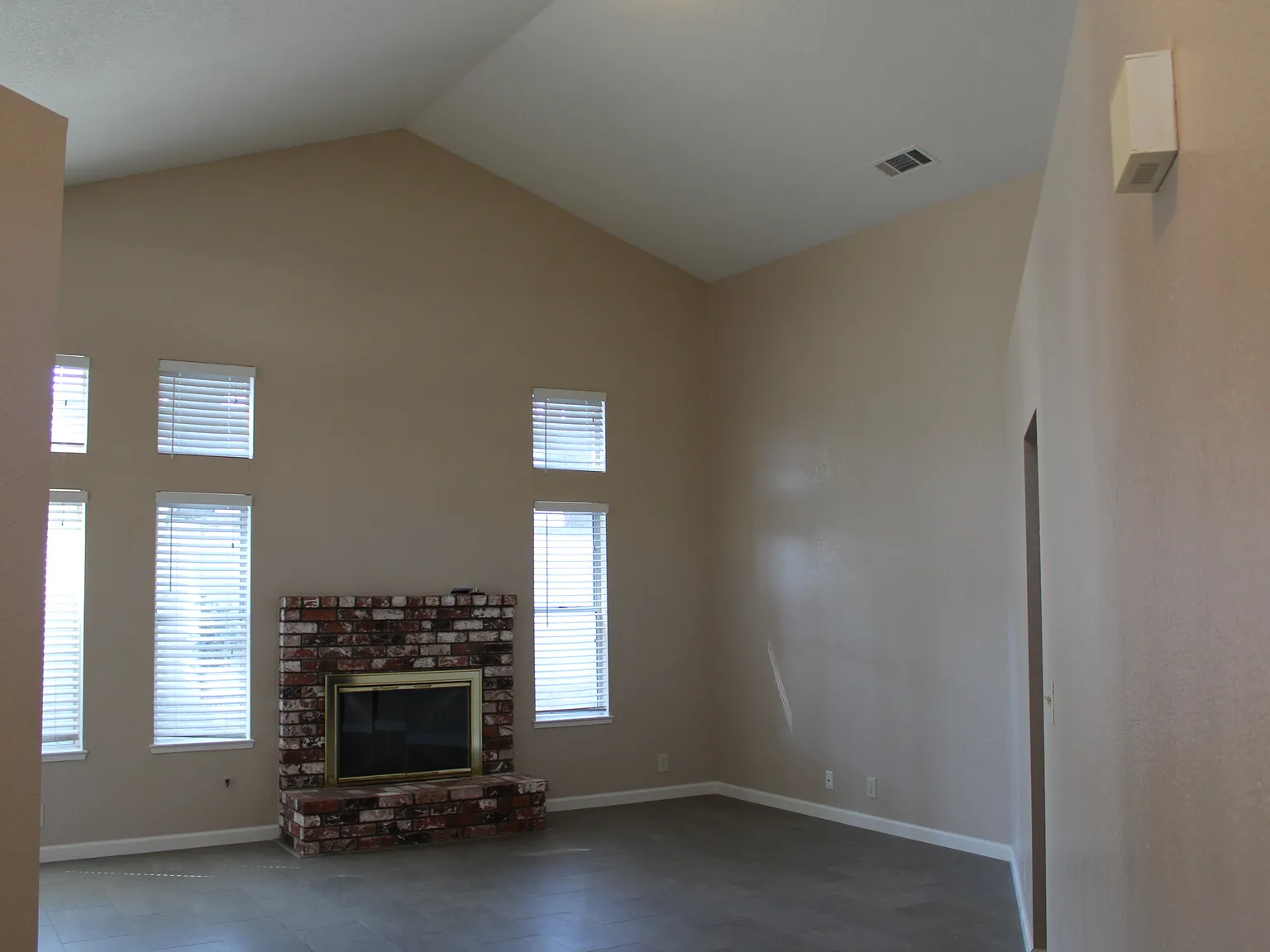 3 bed, 1486 sqft, $2,650 — Photo 4