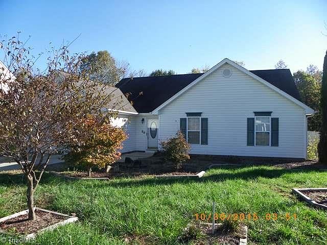 1st image of 40 Falcon Ct