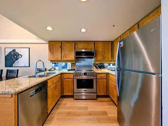 5th image of 4293 Mountain Sq #903-51