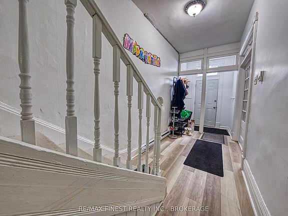 2nd image of 364 Alfred St