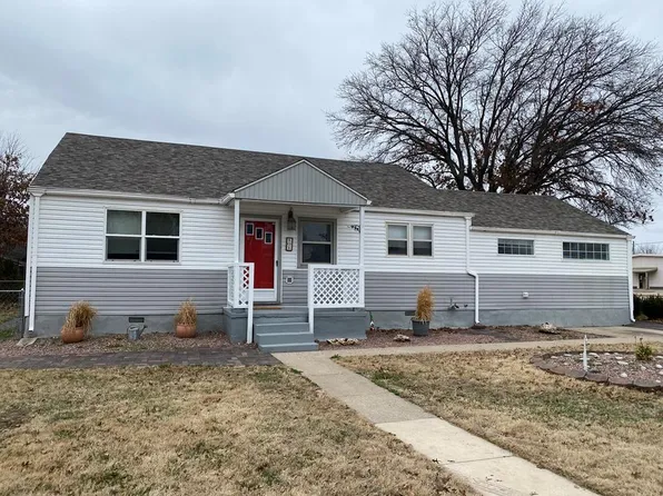 101 S 50th St, Parsons, KS 67357