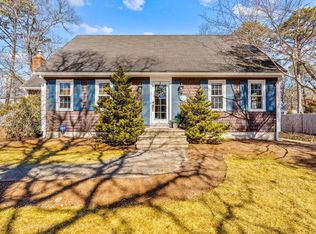 21 Nehoiden Rd, Mashpee, MA 02649