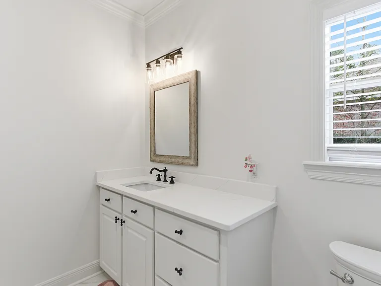 18 Tuckahoe — Photo 31