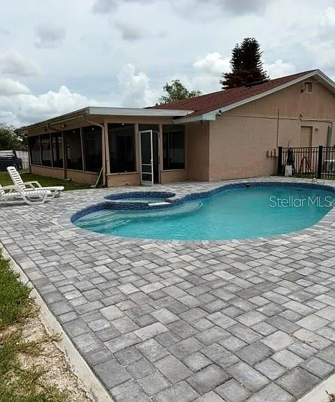 11424 Haymarket Ct — Photo 29