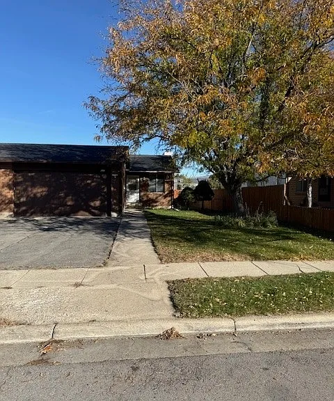 537 E Acoma Rd #1 — Photo 2