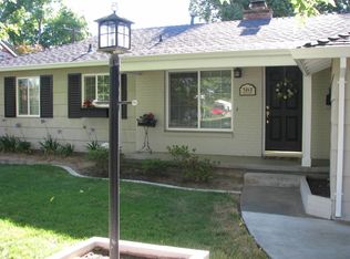 3212 Montclaire St, Sacramento, CA 95821