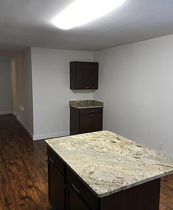 5th image of 2249 Washington Ave