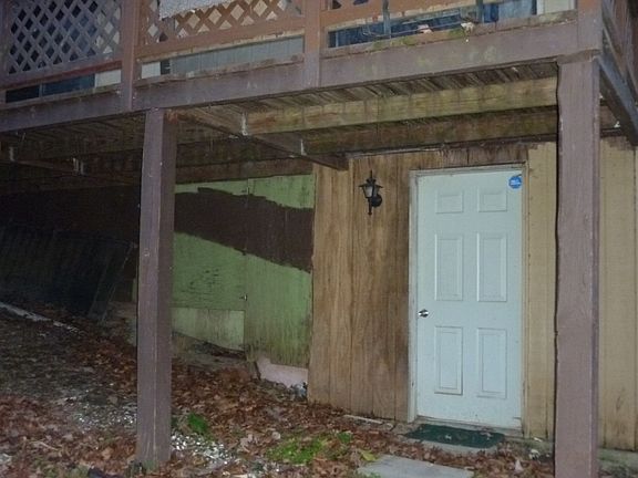 5th image of 351 Tall Pine Ln