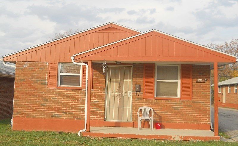 2nd image of 2253 Hepburn Ave