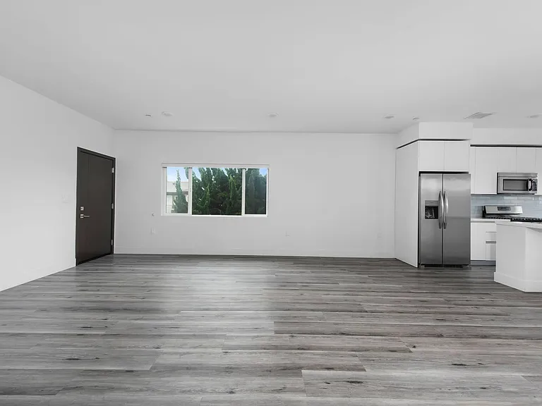 608 Hill St #3 — Photo 4