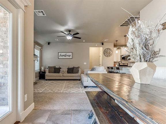 5th image of 8733 SW 39th St