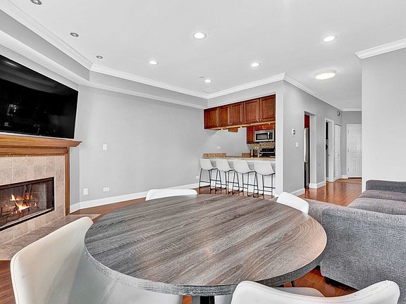 3rd image of 114 Golfview Dr