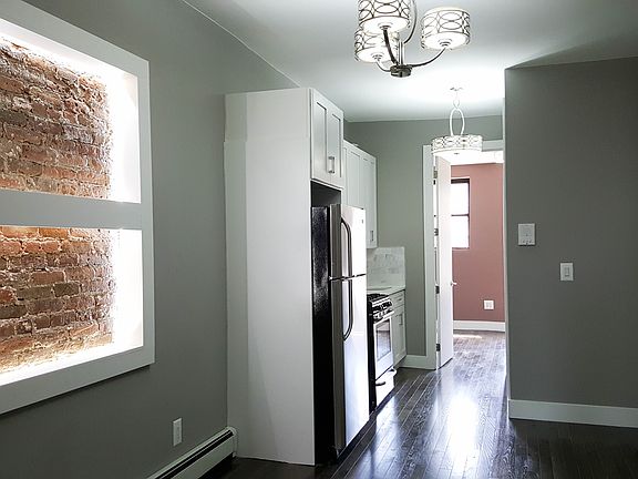 2nd image of 68 Macdougal St APT 3B