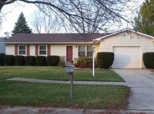 2106 Clover Ct W, Champaign, IL 61821