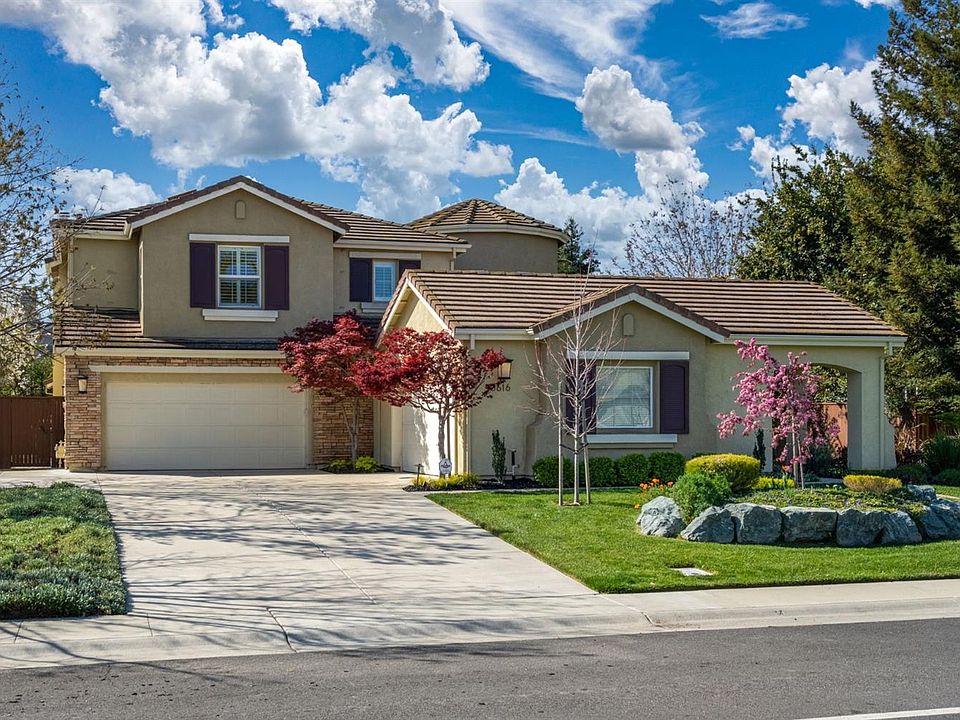 2nd image of 5616 Cowell Blvd