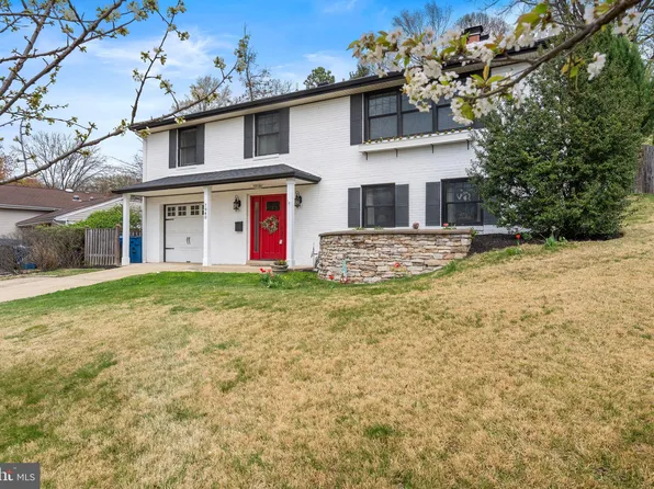 7940 Jansen Dr, Springfield, VA 22152