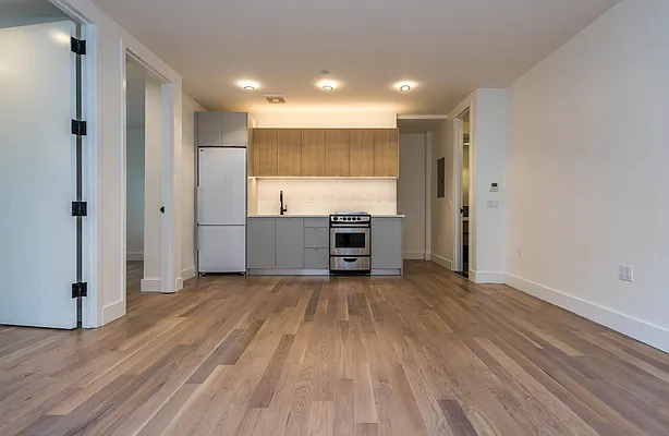 Rented by Nooklyn NYC LLC | media 51