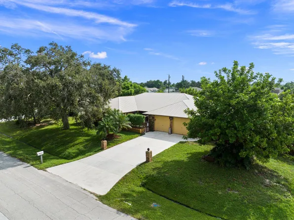107 NW Friar Street, Port St Lucie, FL 34983