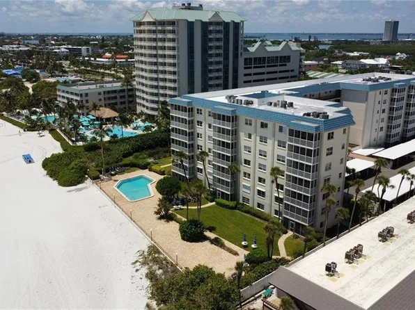 800 Benjamin Franklin Dr Unit 111, Sarasota, FL 34236