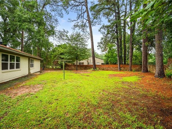 107 Park Place Dr, Alexandria, LA 71301
