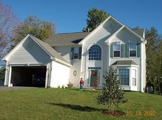 587 Morning Glory Dr, Webster, NY 14580