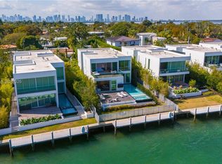 Ritz Carlton Villa, Miami Beach, FL 33140