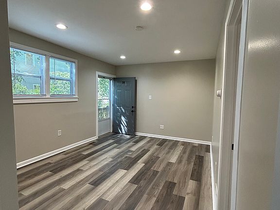 4th image of 8747 S Houston Ave #2R