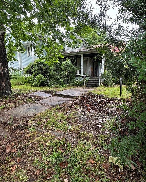 1st image of 809 W Pine St