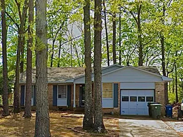6791 Seaford Dr, Fayetteville, NC 28314